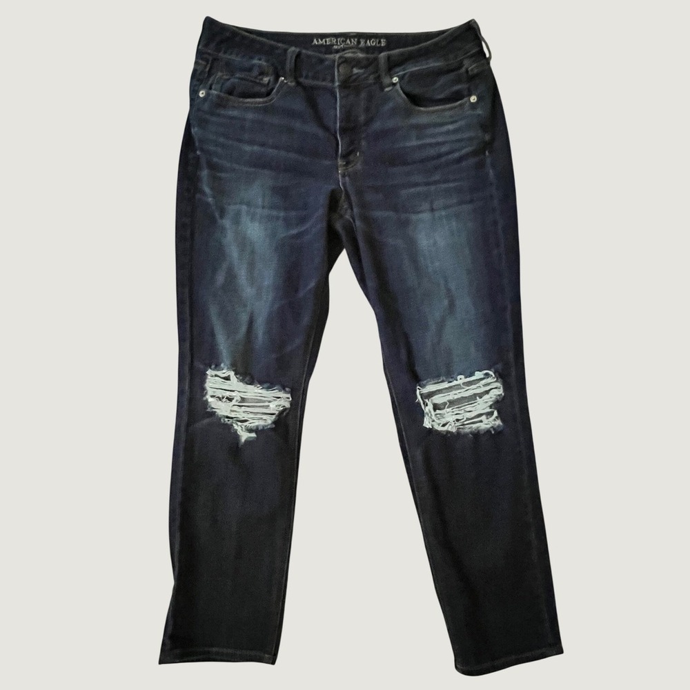 American Eagle Tomgirl Jeans Dark Wash Distressed Ripped Knee 10 Regular